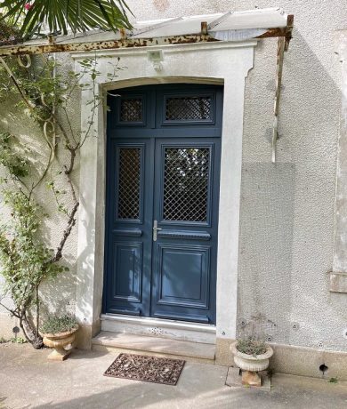 porte bois traditionnelle bleue tiercée