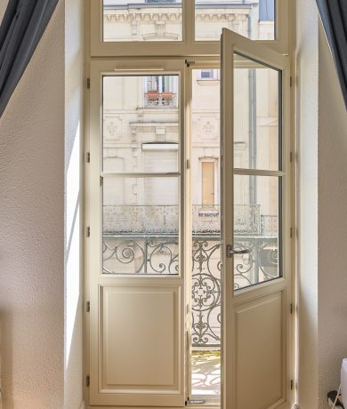 porte fenetre en bois sur mesure